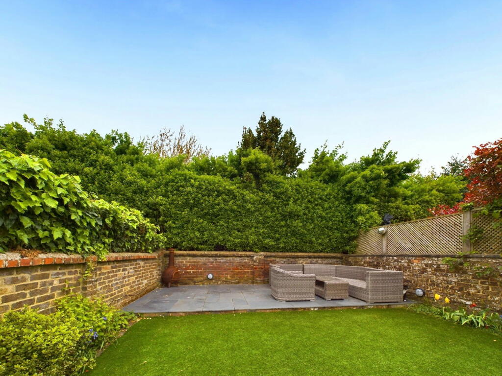 Additional image 19 of Gordon Road, Shoreham-by-Sea