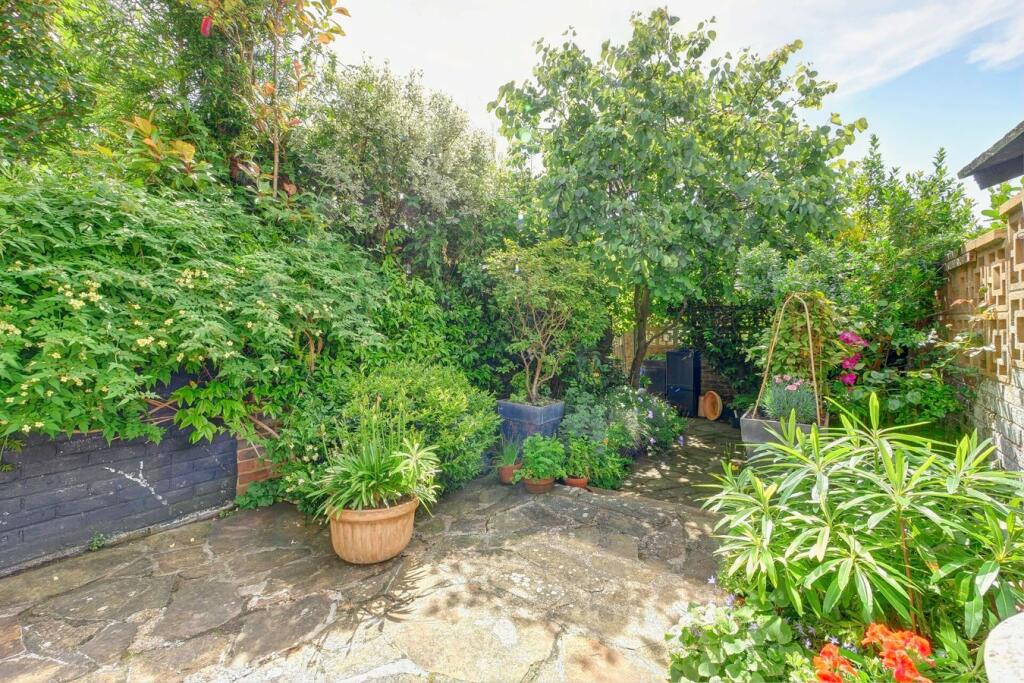 Additional image 30 of Derwent Road, Eastbourne, BN20