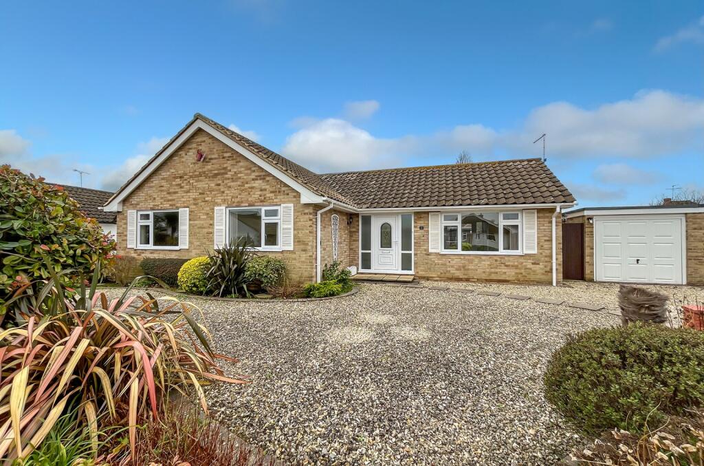 Seawaves Close, East Preston, Littlehampton, West Sussex