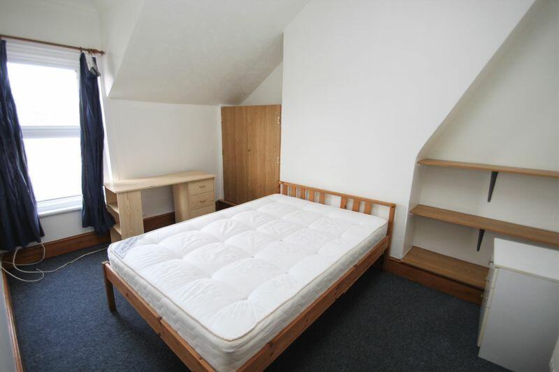 Additional image 4 of Holdenhurst Road, Bournemouth