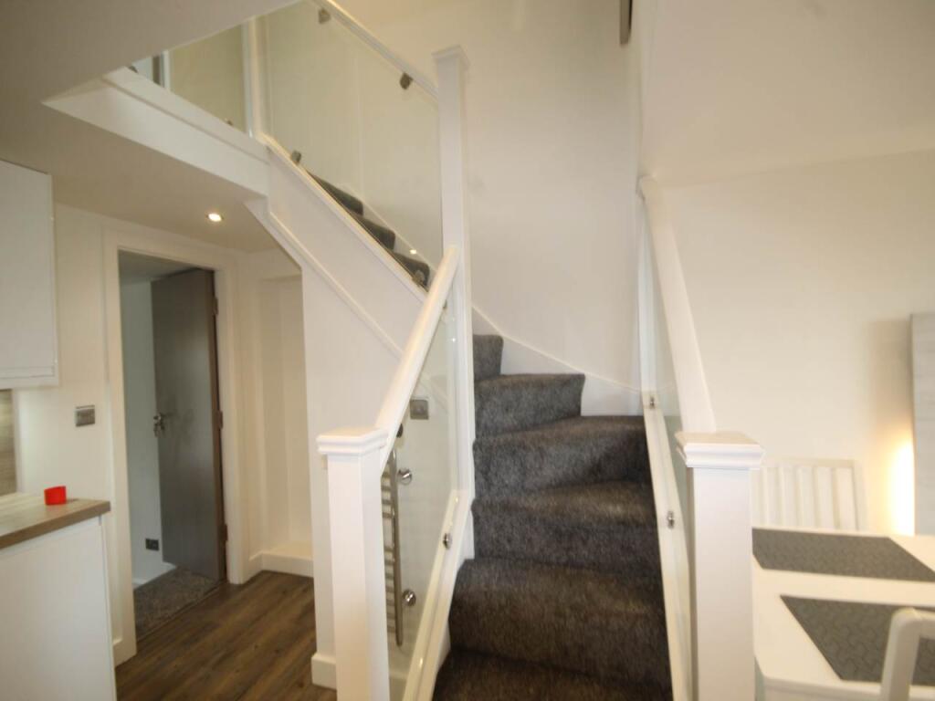 Additional image 12 of Primrose Hill, Great Horton,