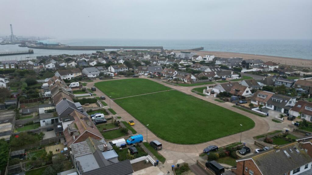 Additional image 3 of Falcon Close, Shoreham Beach, West Sussex, BN43