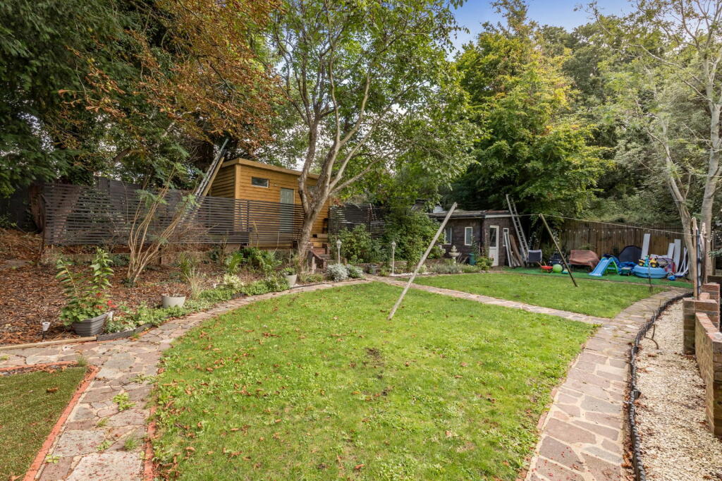 Additional image 4 of Warren Road, Worthing, West Sussex BN14 9QX