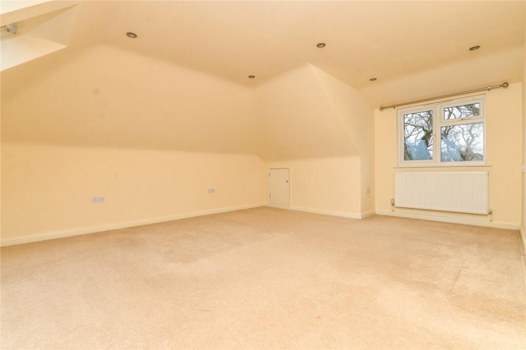 Additional image 10 of Barton Croft, Barton on Sea, New Milton, Hampshire, BH25