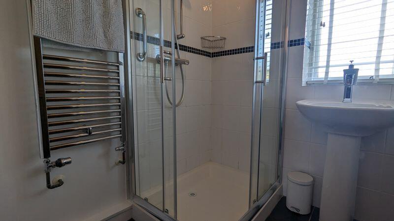 Additional image 33 of Woodyhyde Courtyard with Tennis Court and indoor Swimming Pool