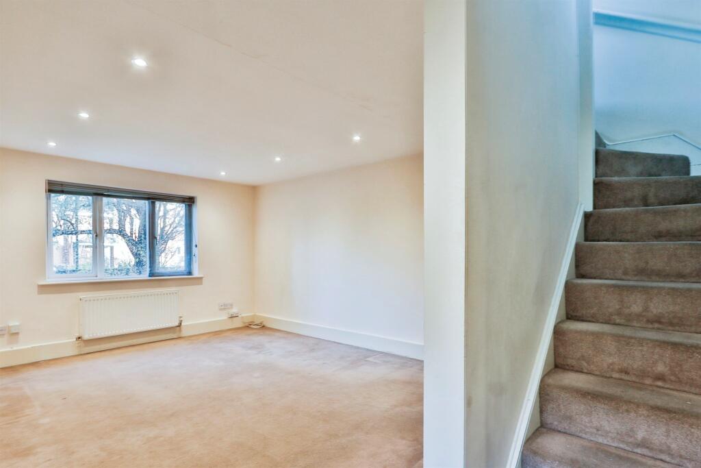 Additional image 13 of Holdenhurst Road, Bournemouth