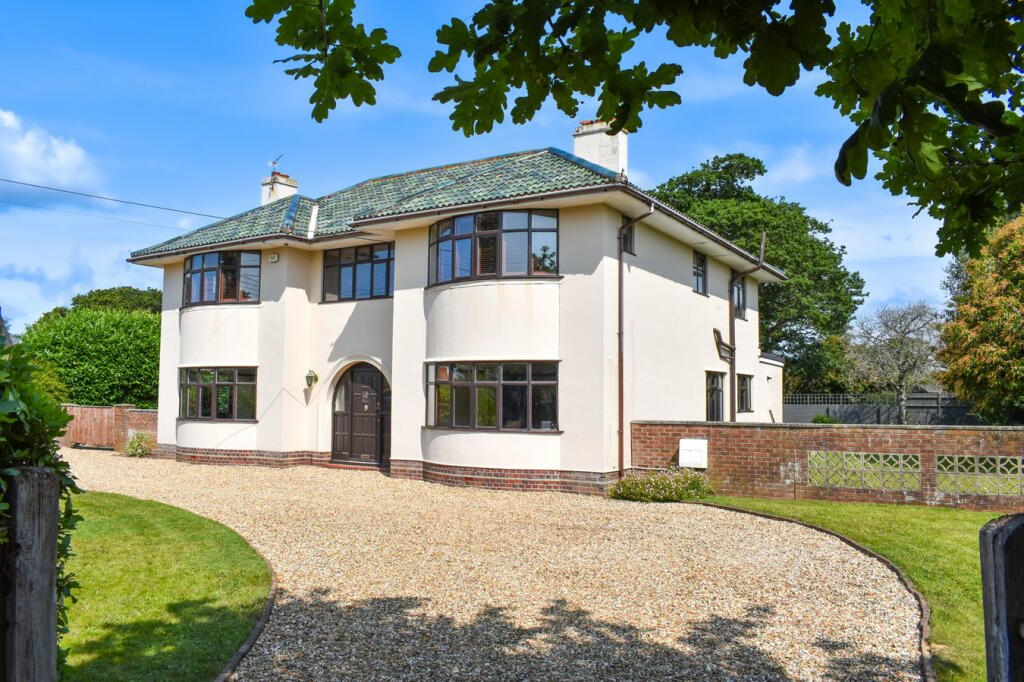 Additional image 21 of Chestnut Avenue, Barton on Sea, New Milton, BH25
