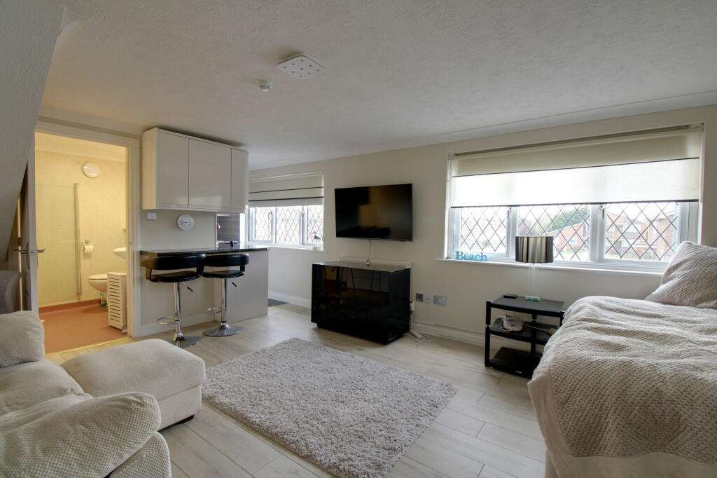 Additional image 3 of Diamond Waters, Lancing, BN15