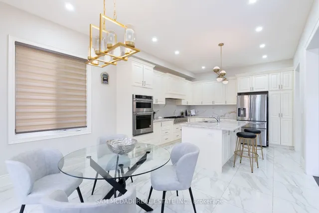 Additional image 11 of 249 Agro St