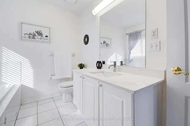 Additional image 20 of 595 Warhol Way