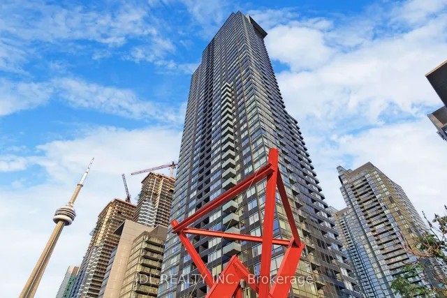 25 Telegram Mews Unit 1906