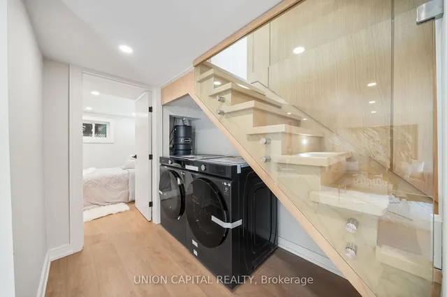 Additional image 32 of 28 Pine Ave