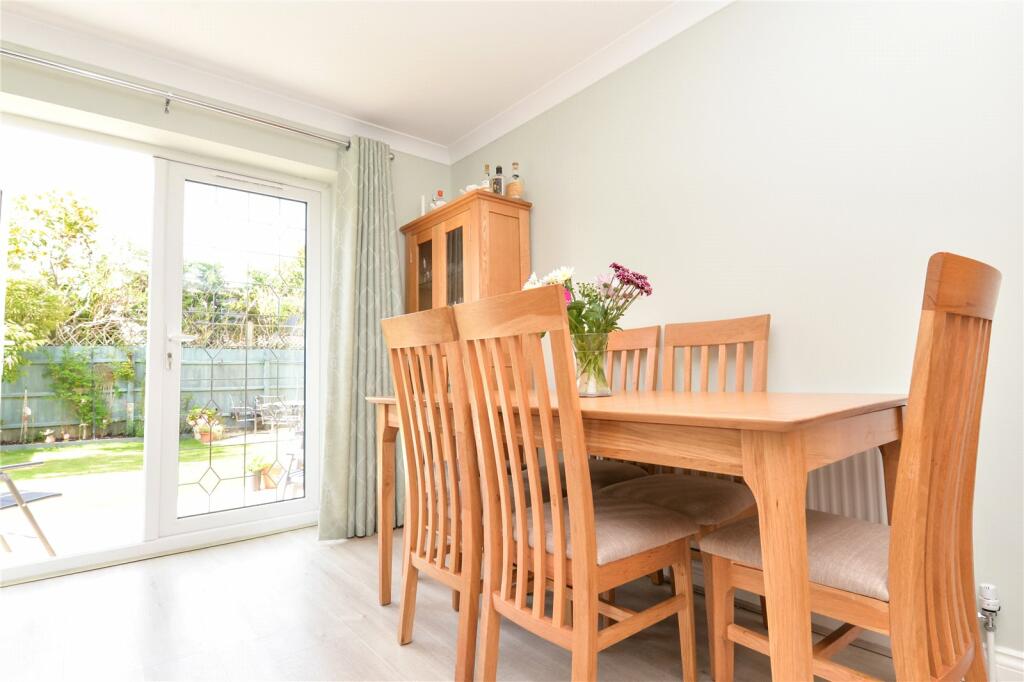 Additional image 4 of Avenue Road, New Milton, Hampshire, BH25