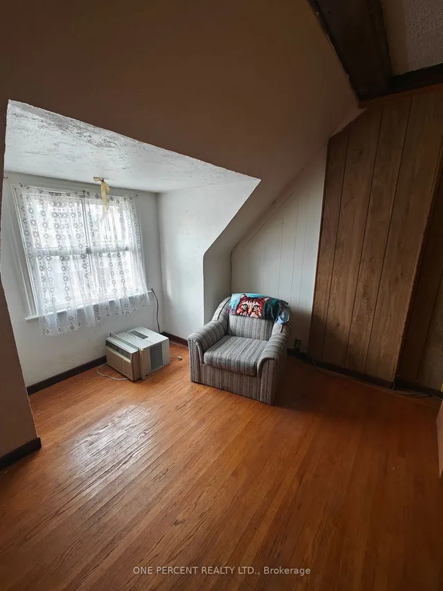 Additional image 4 of 33 Grove Ave