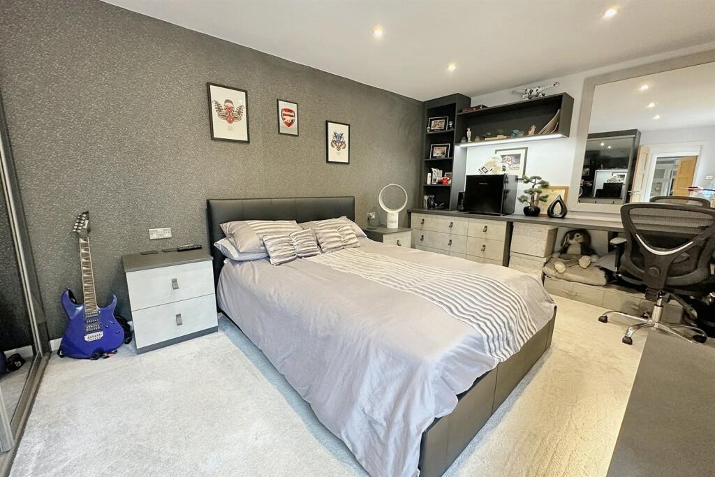 Additional image 32 of Golf Links Road