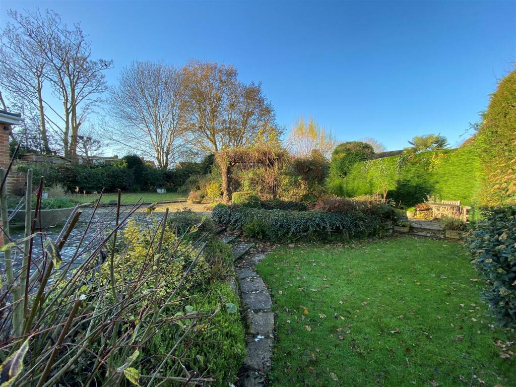 Additional image 2 of Sandbanks Way, Hailsham