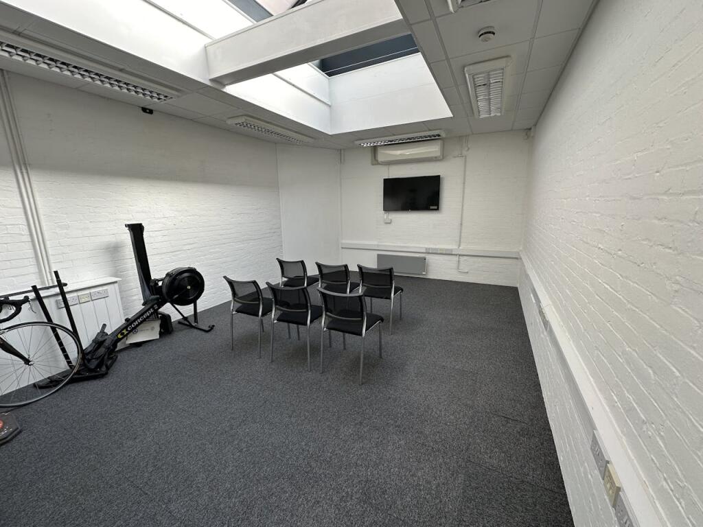 Additional image 5 of Unit A, 142 Old Shoreham Road, Hove, BN3 7BD