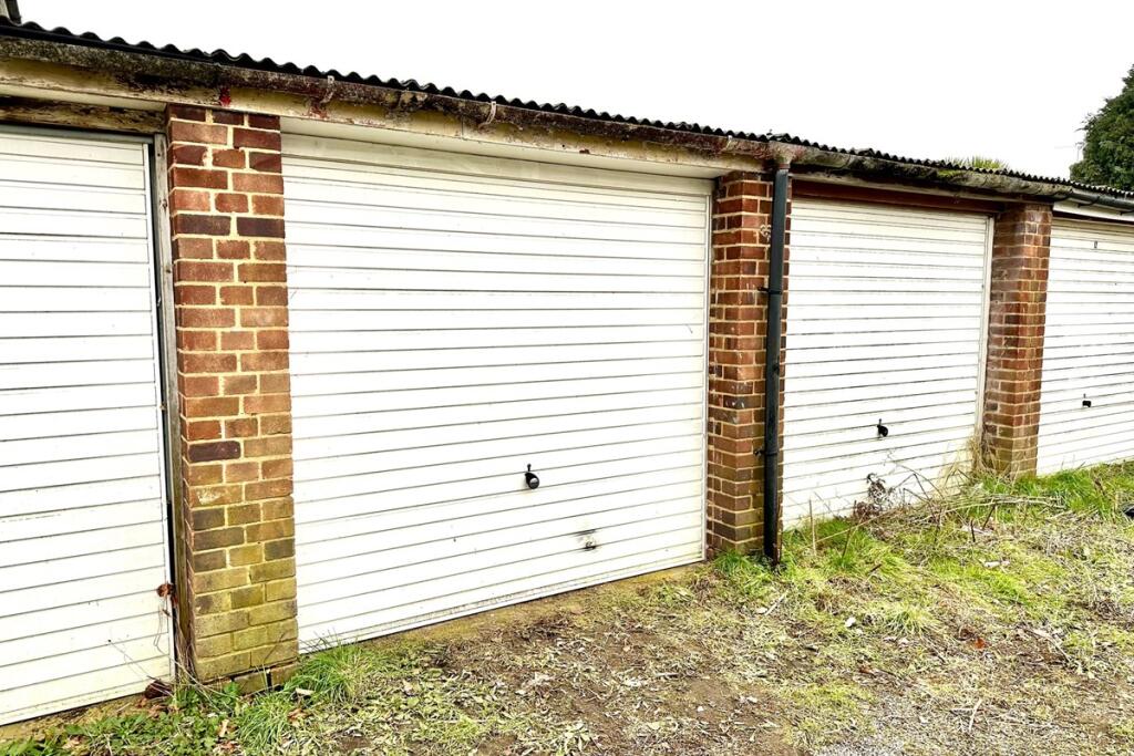 Additional image 18 of Chesterfield Road, Worthing, West Sussex, BN12 6BZ