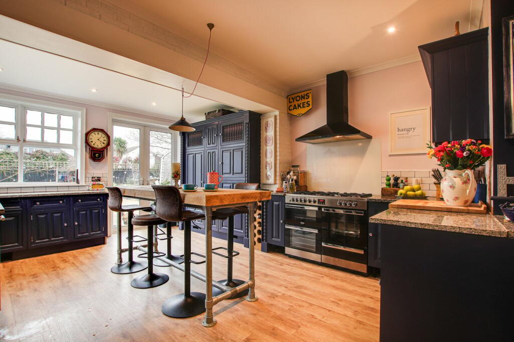 Additional image 33 of Barton Court Avenue, Barton on Sea, New Milton, BH25