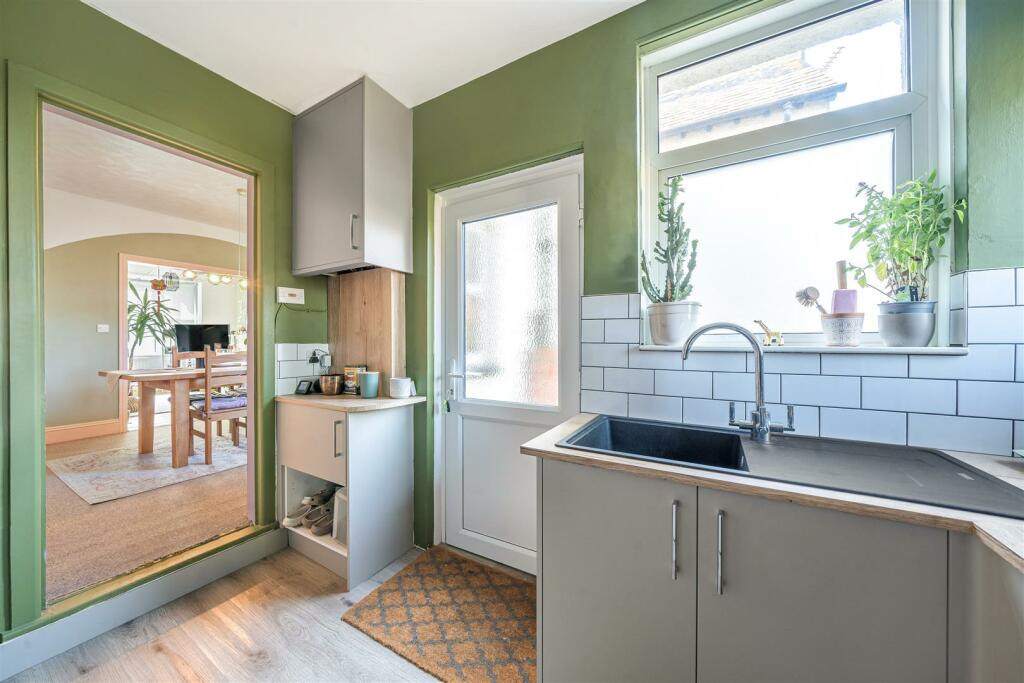 Additional image 9 of High Street, Swanage