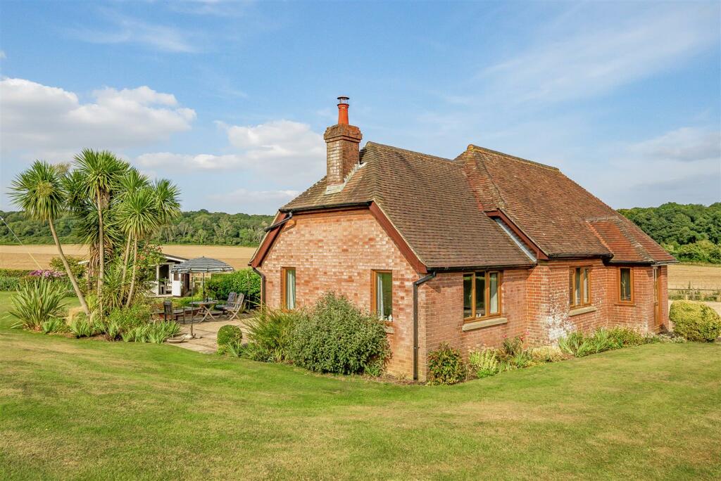 Additional image 11 of Kings Lane, Woodlands, Wimborne