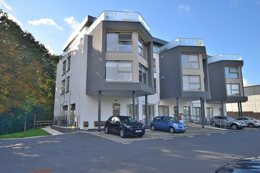 Additional image 9 of 153 Somerford Road, Christchurch, Dorset. BH23 3FN