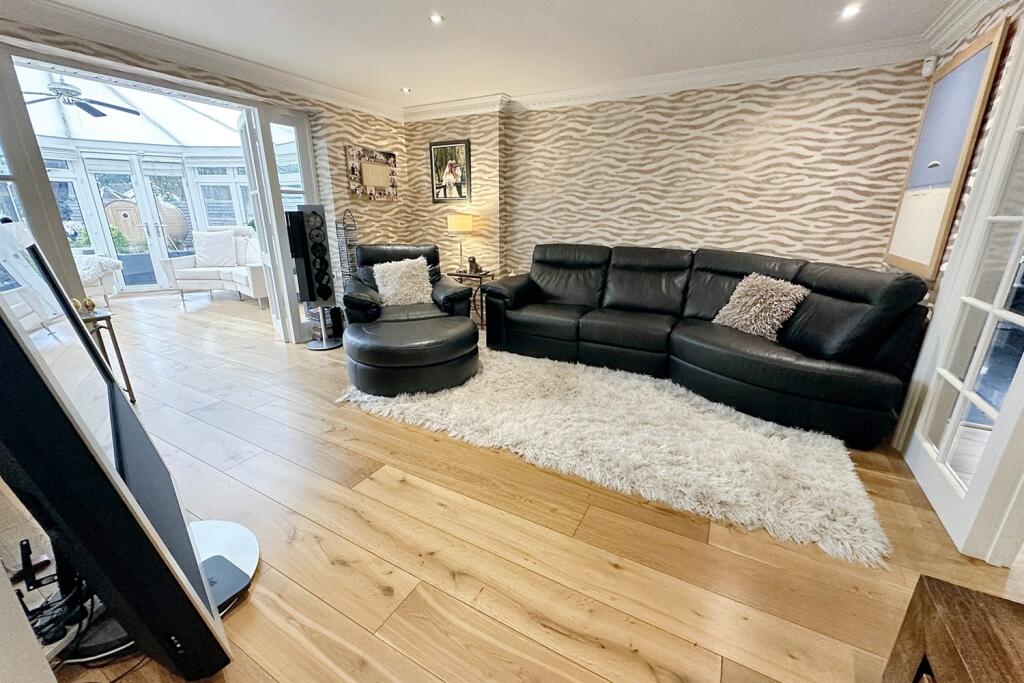 Additional image 12 of Golf Links Road