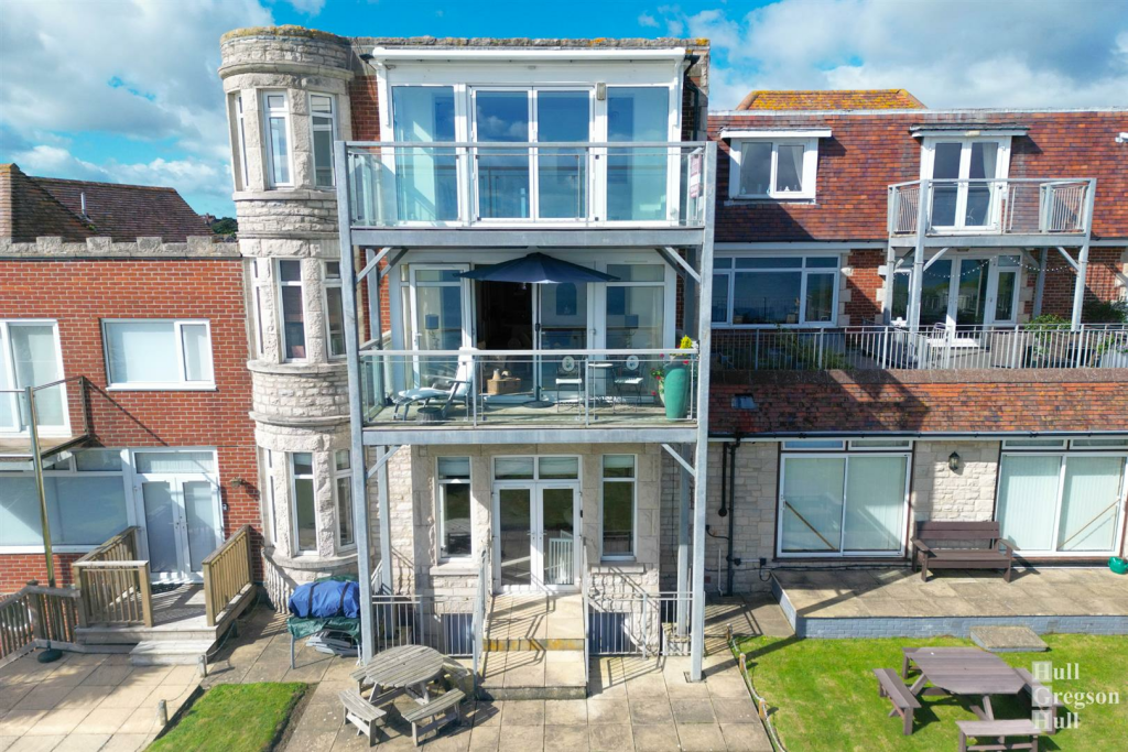 Additional image 5 of Highcliffe Road, Swanage