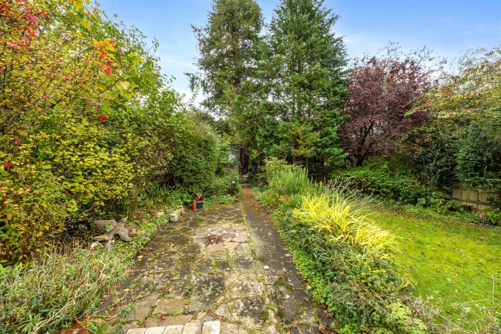 Additional image 32 of Surrenden Crescent, Surrenden, Brighton