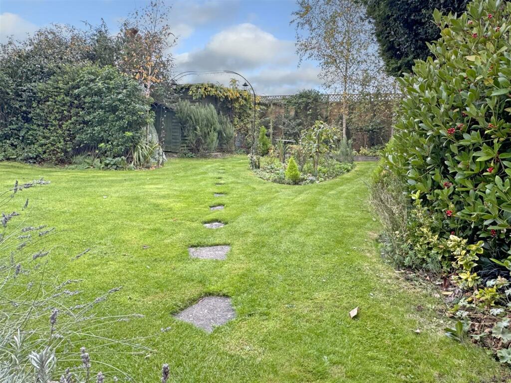 Additional image 17 of Meadow Way, Littlehampton