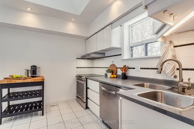 Additional image 13 of 72 De Quincy Blvd