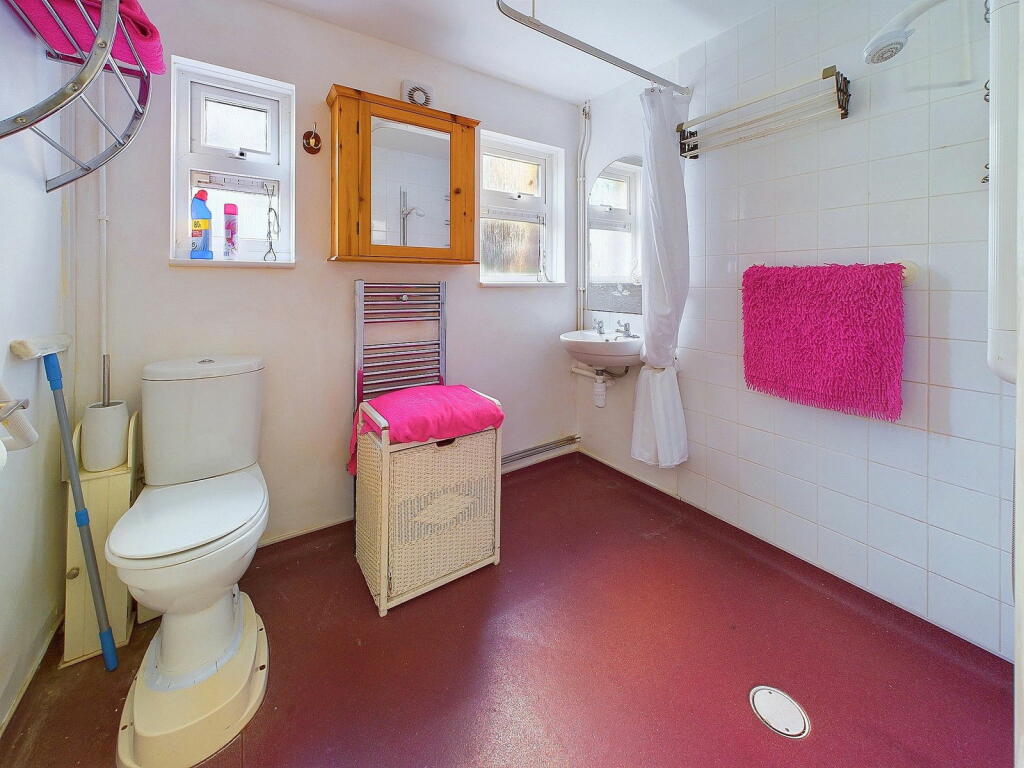 Additional image 9 of Cromleigh Way, Southwick