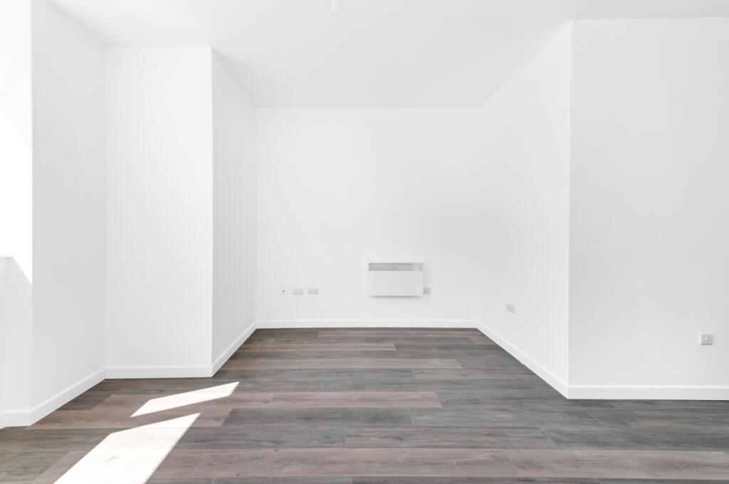 Additional image 7 of Card House, Bingley Road, Bradford, BD9 6FG