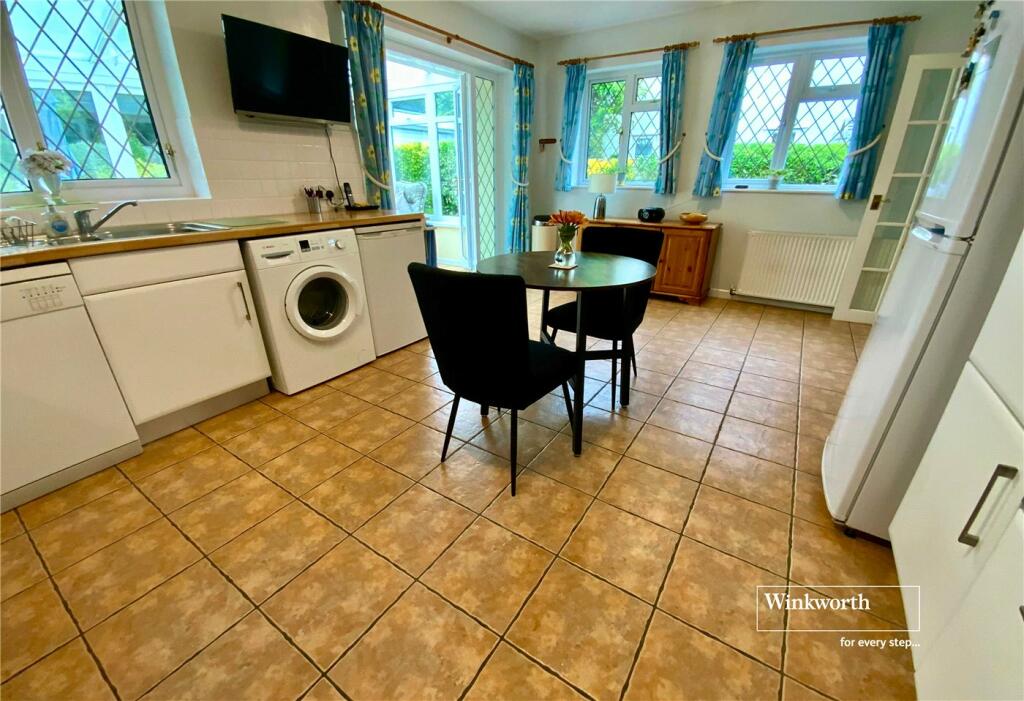 Additional image 18 of East Cliff Way, Friars Cliff, Christchurch, Dorset, BH23