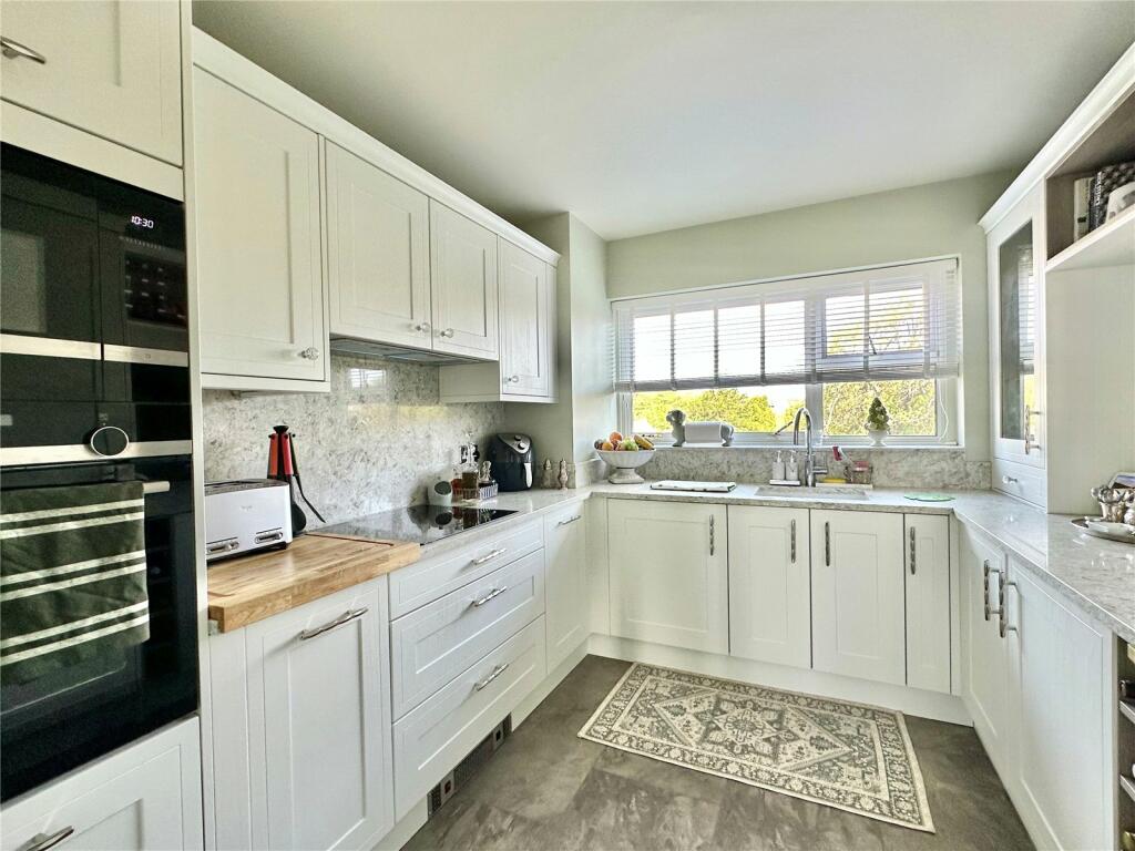 Additional image 4 of Cliff Road, Meads, Eastbourne, East Sussex, BN20