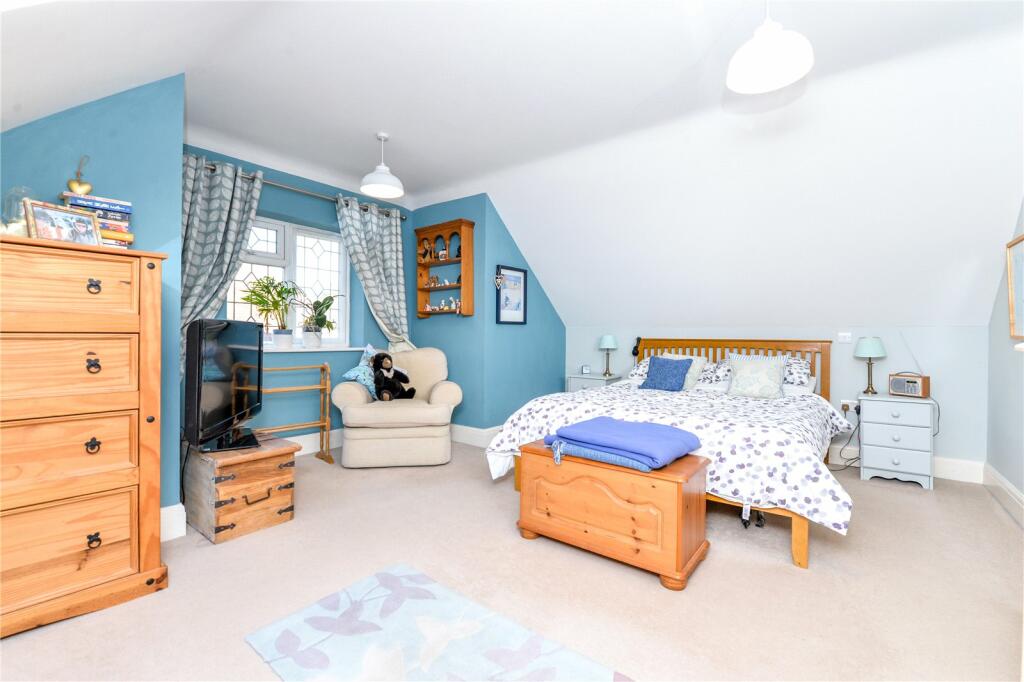 Additional image 19 of Southlands, 73 Barton Court Avenue, Barton On Sea, Hampshire, BH25