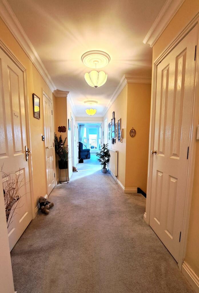 Additional image 4 of New Milton Town Centre