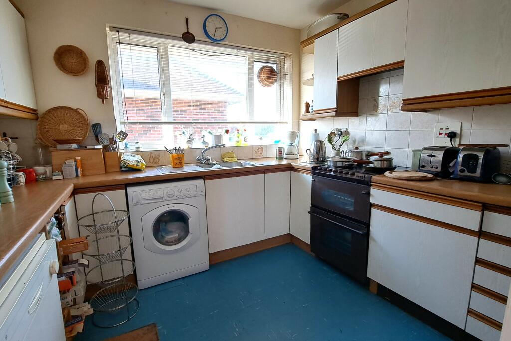 Additional image 5 of Marine Court