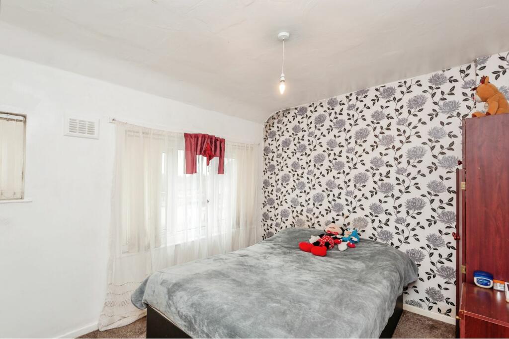 Additional image 10 of Broadstone Way, Bradford, BD4