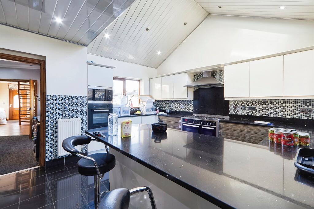 Additional image 22 of Coniston Grove, Bradford