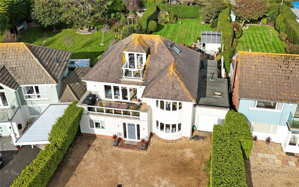 Additional image 17 of Marine Drive West, Barton on Sea, New Milton, Hampshire, BH25