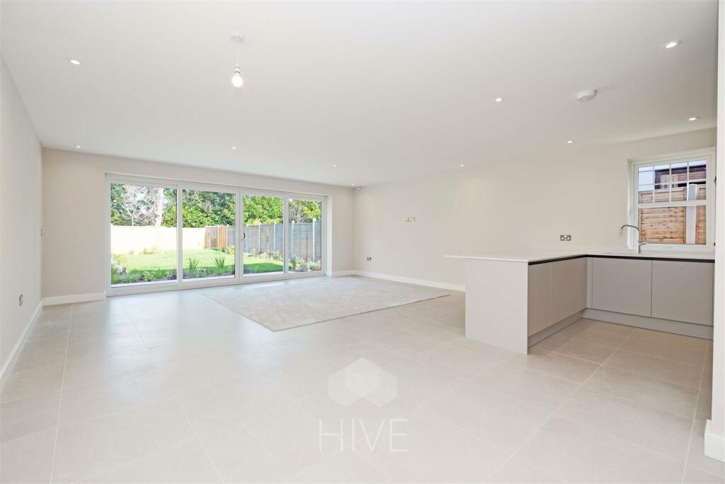 Additional image 5 of Linden Road, West Parley, Ferndown