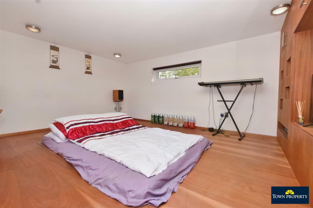 Additional image 13 of Buttercup Drive, Polegate