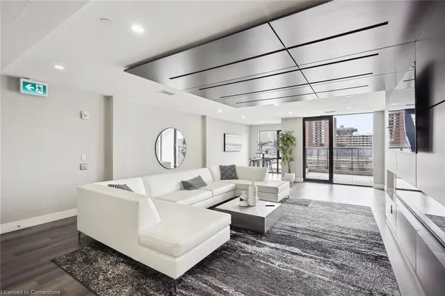 Additional image 27 of 15 Queen St S St Unit 2114