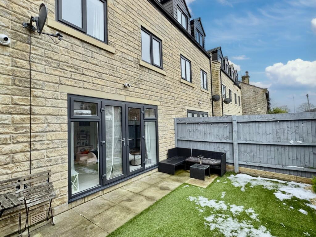 Additional image 4 of Willow Street, Cleckheaton, BD19