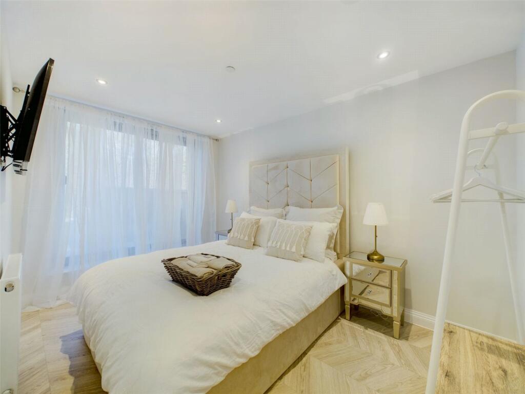 Additional image 5 of Somerford Road, Christchurch, Dorset, BH23