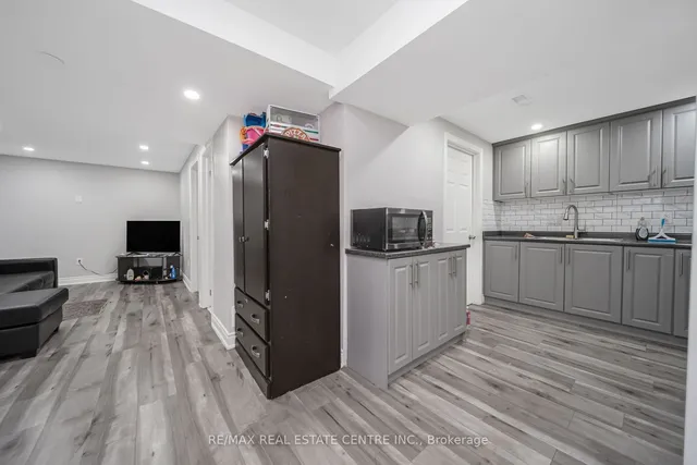 Additional image 31 of 88 Nottawasaga Cres