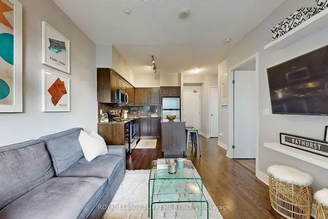 Additional image 7 of 215 Fort York Blvd Unit 314