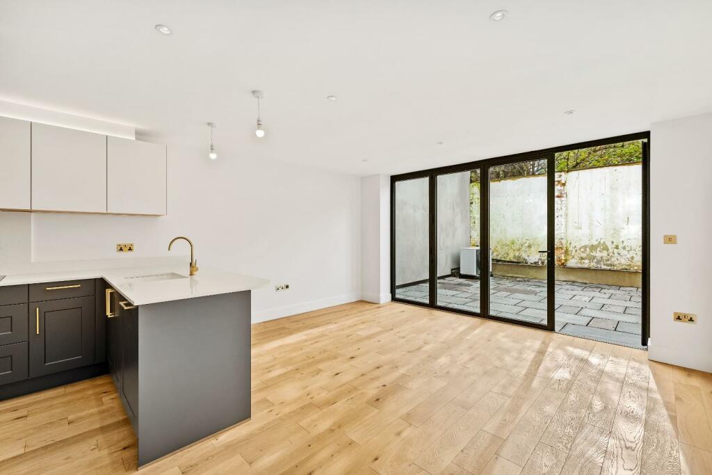 Additional image 4 of Howard Terrace, Brighton