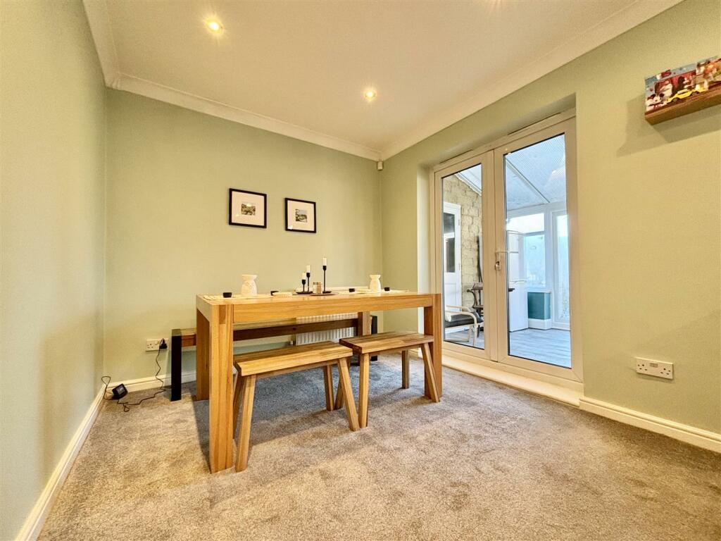 Additional image 7 of 10, Siskin Drive, Bradford, BD6 3YQ